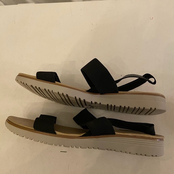 e360 sandals